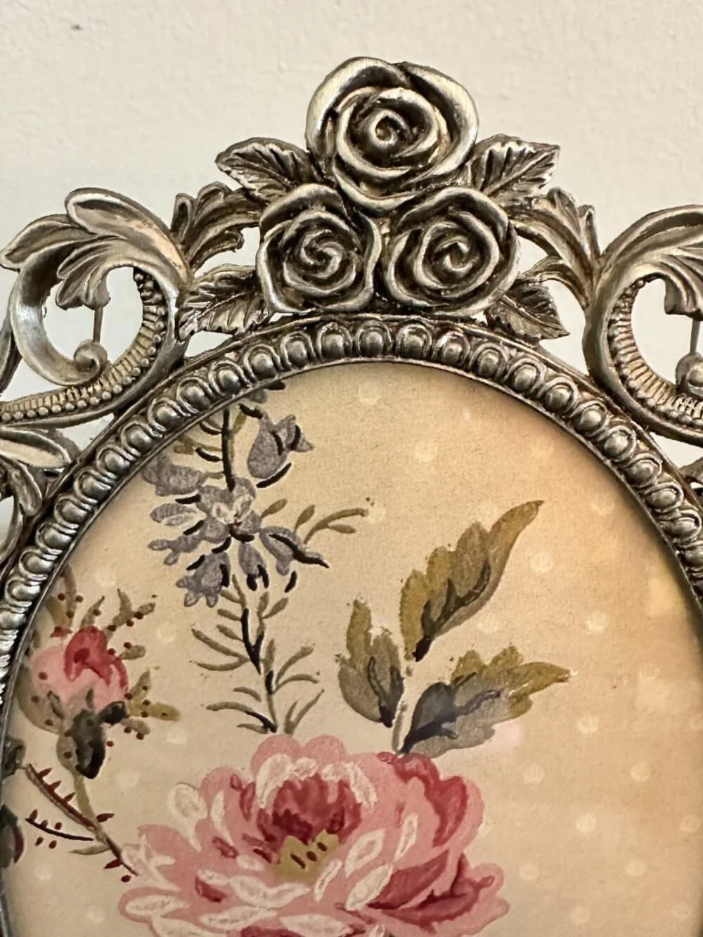 Vintage Oval Ornate Easel Picture Floral Frame Rococo